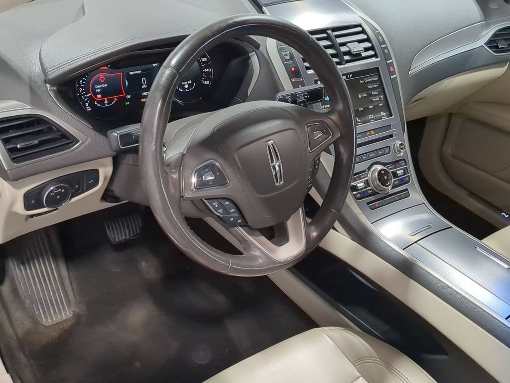 Thumbnail: 2017 Lincoln MKZ - 12