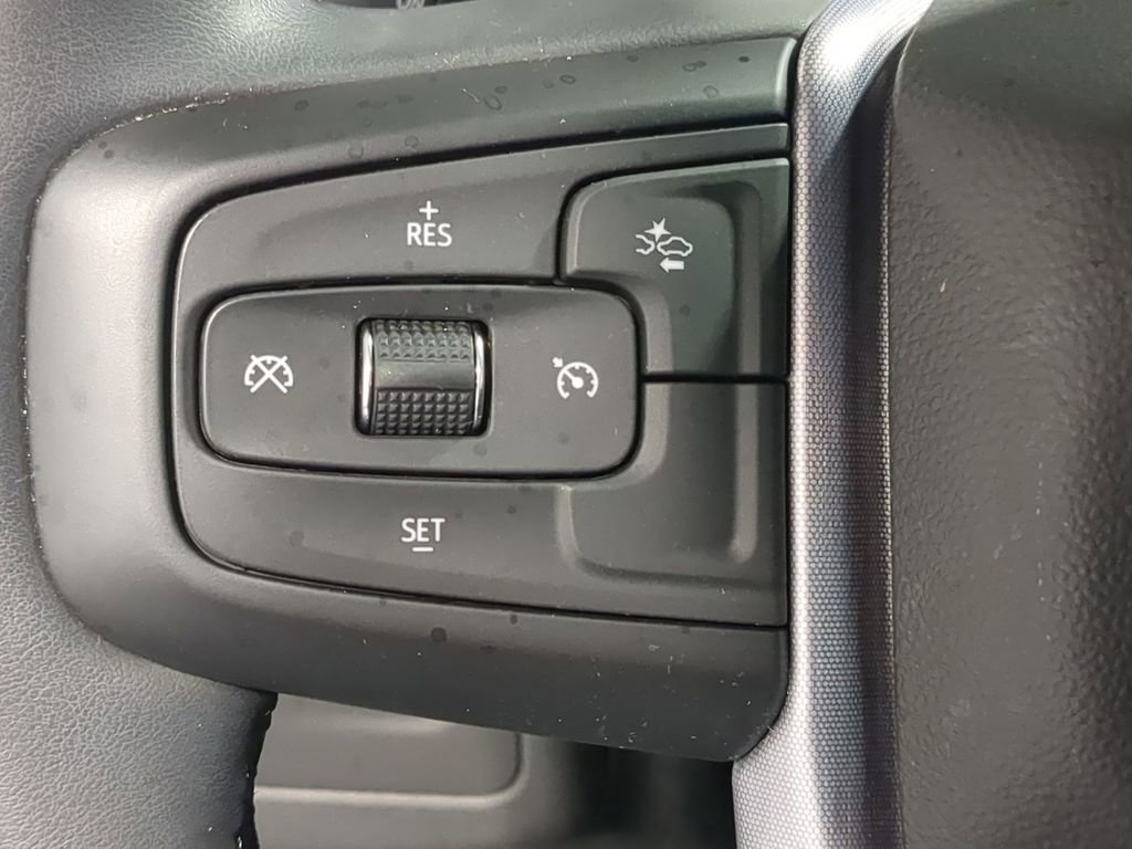 Thumbnail: 2023 GMC Yukon - 37