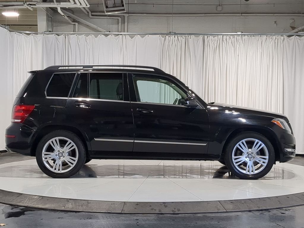Thumbnail: 2015 Mercedes-Benz GLK - 17