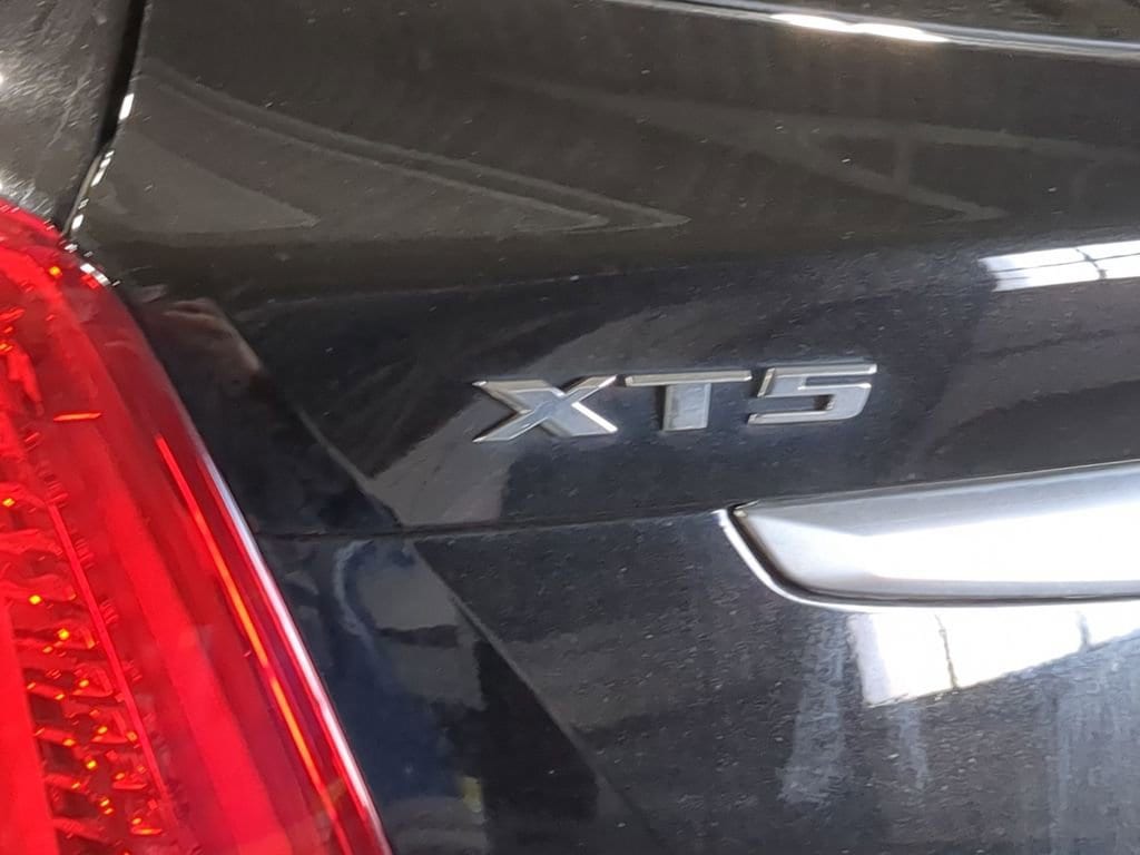 Thumbnail: 2018 Cadillac XT5 - 24
