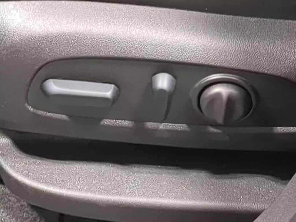 Thumbnail: 2024 GMC Terrain - 17