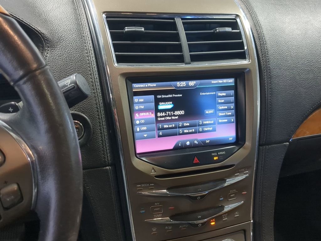 Thumbnail: 2015 Lincoln MKX - 31