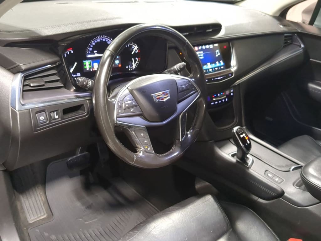 Thumbnail: 2019 Cadillac XT5 - 12