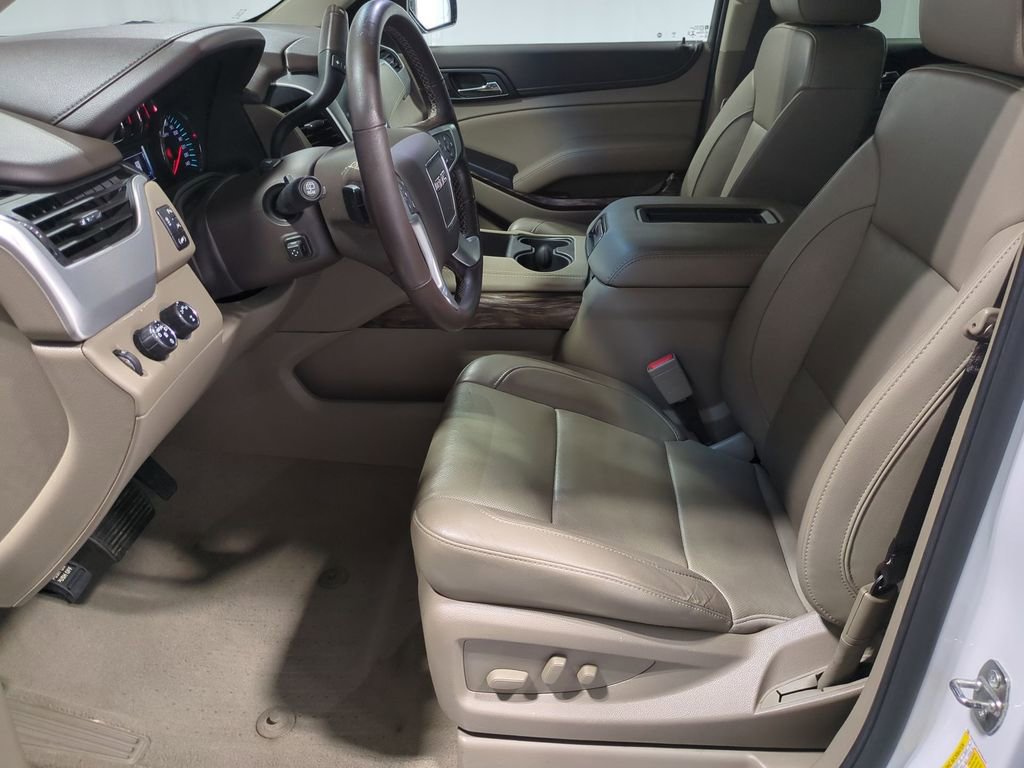 Thumbnail: 2023 Chevrolet Tahoe - 18