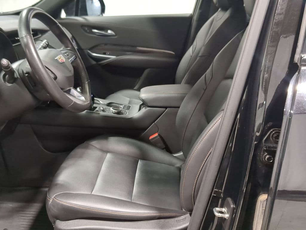 Thumbnail: 2023 Cadillac XT4 - 29