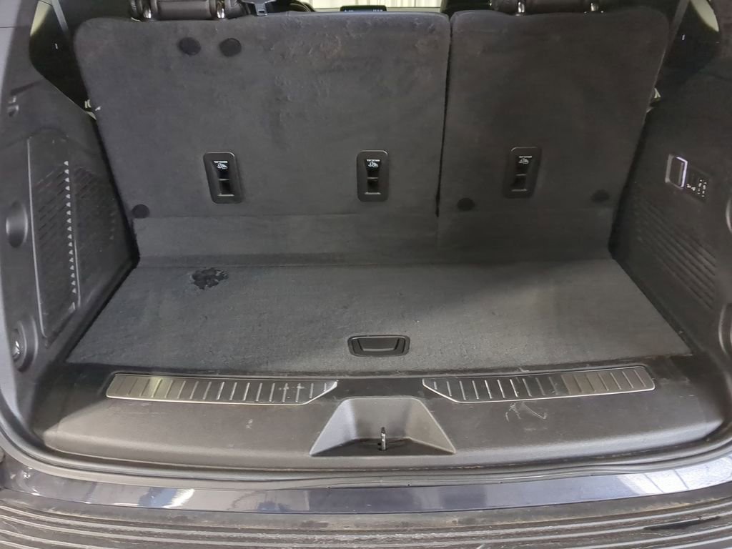 Thumbnail: 2023 Chevrolet Tahoe - 40