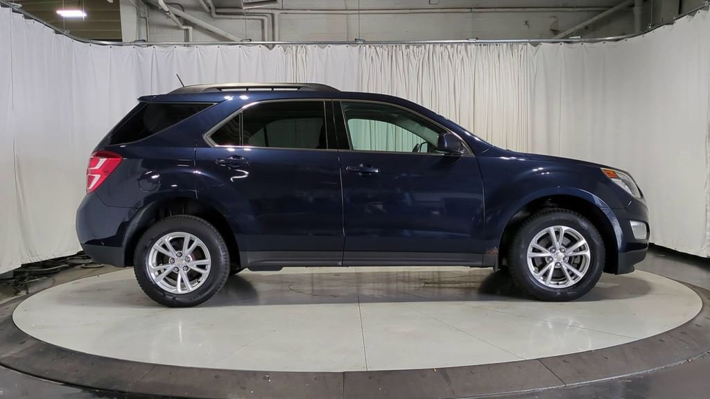 Thumbnail: 2016 Chevrolet Equinox - 11