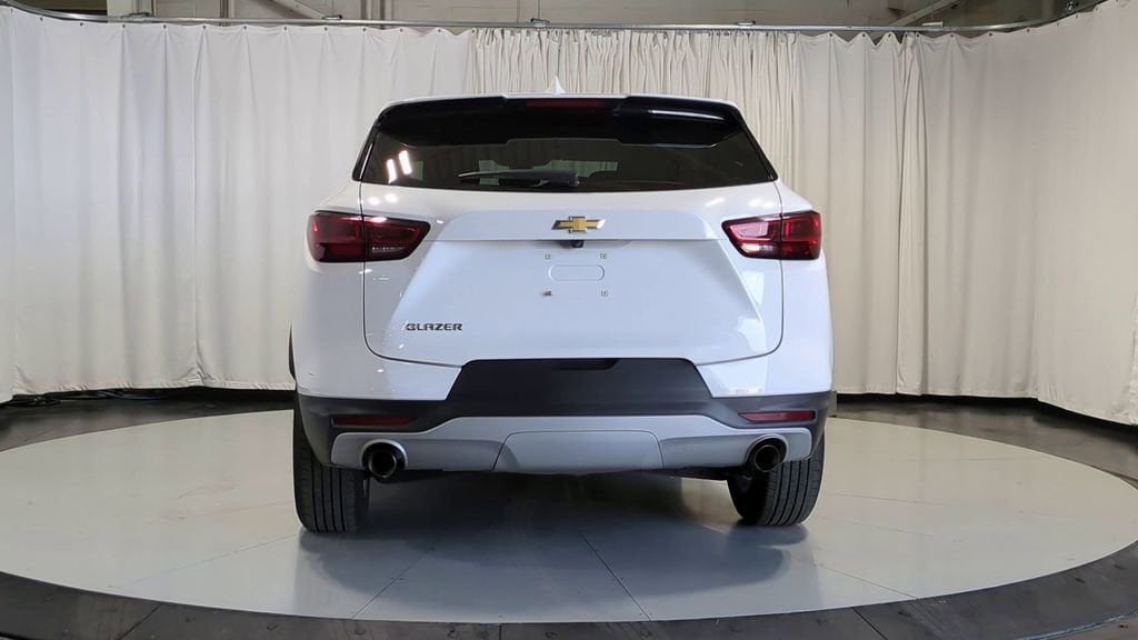 Thumbnail: 2024 Chevrolet Blazer - 9