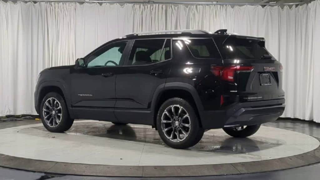 Thumbnail: 2025 GMC Terrain - 8