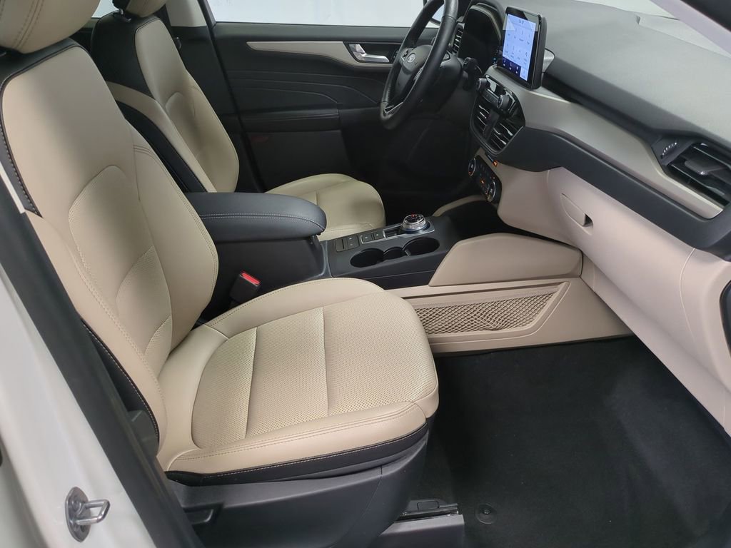 2021 Ford Escape SEL 22