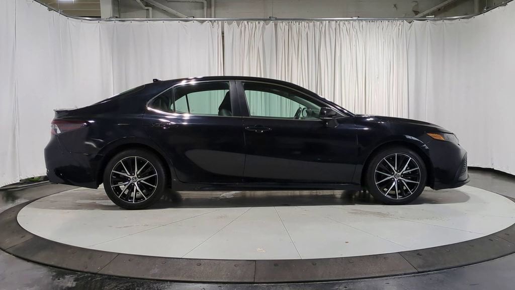 Thumbnail: 2023 Toyota Camry - 9