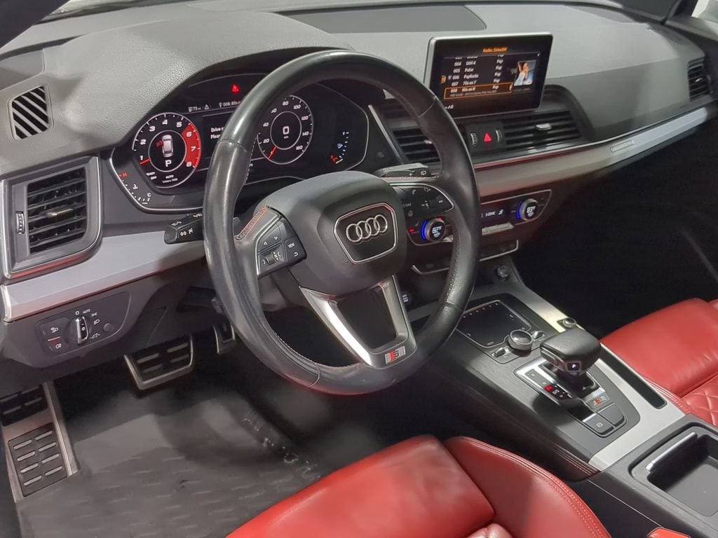 Thumbnail: 2018 Audi SQ5 - 12