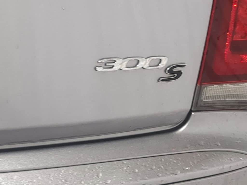 Thumbnail: 2018 Chrysler 300 - 16