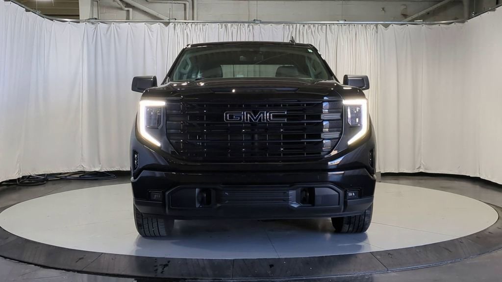 Thumbnail: 2022 GMC Sierra 1500 - 3