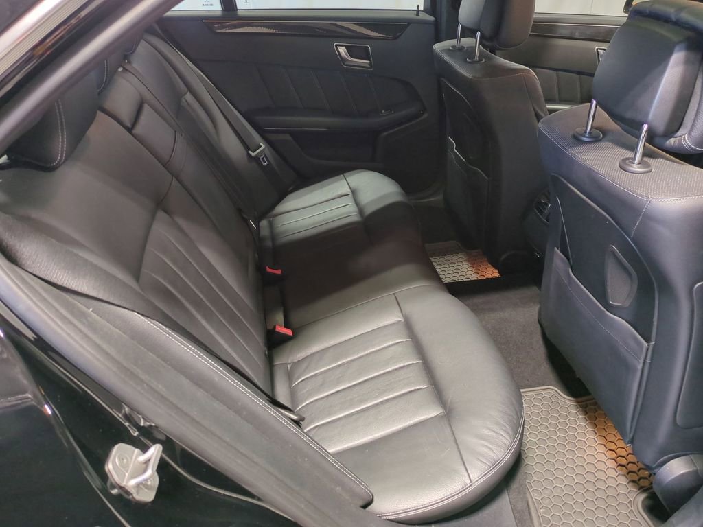 Thumbnail: 2016 Mercedes-Benz E-Class - 21