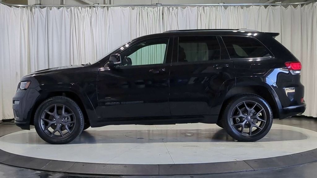 Thumbnail: 2020 Jeep Grand Cherokee - 6