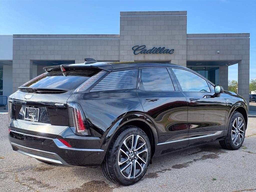 Thumbnail: 2026 Cadillac Optiq - 4