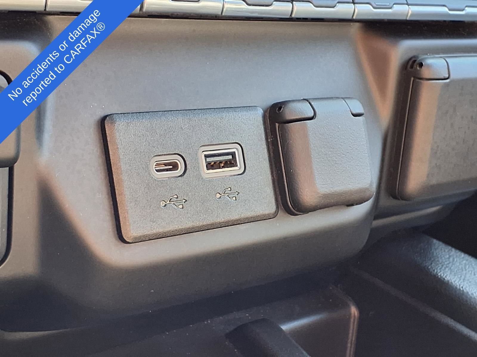 Thumbnail: 2022 Chevrolet Silverado 3500 - 23