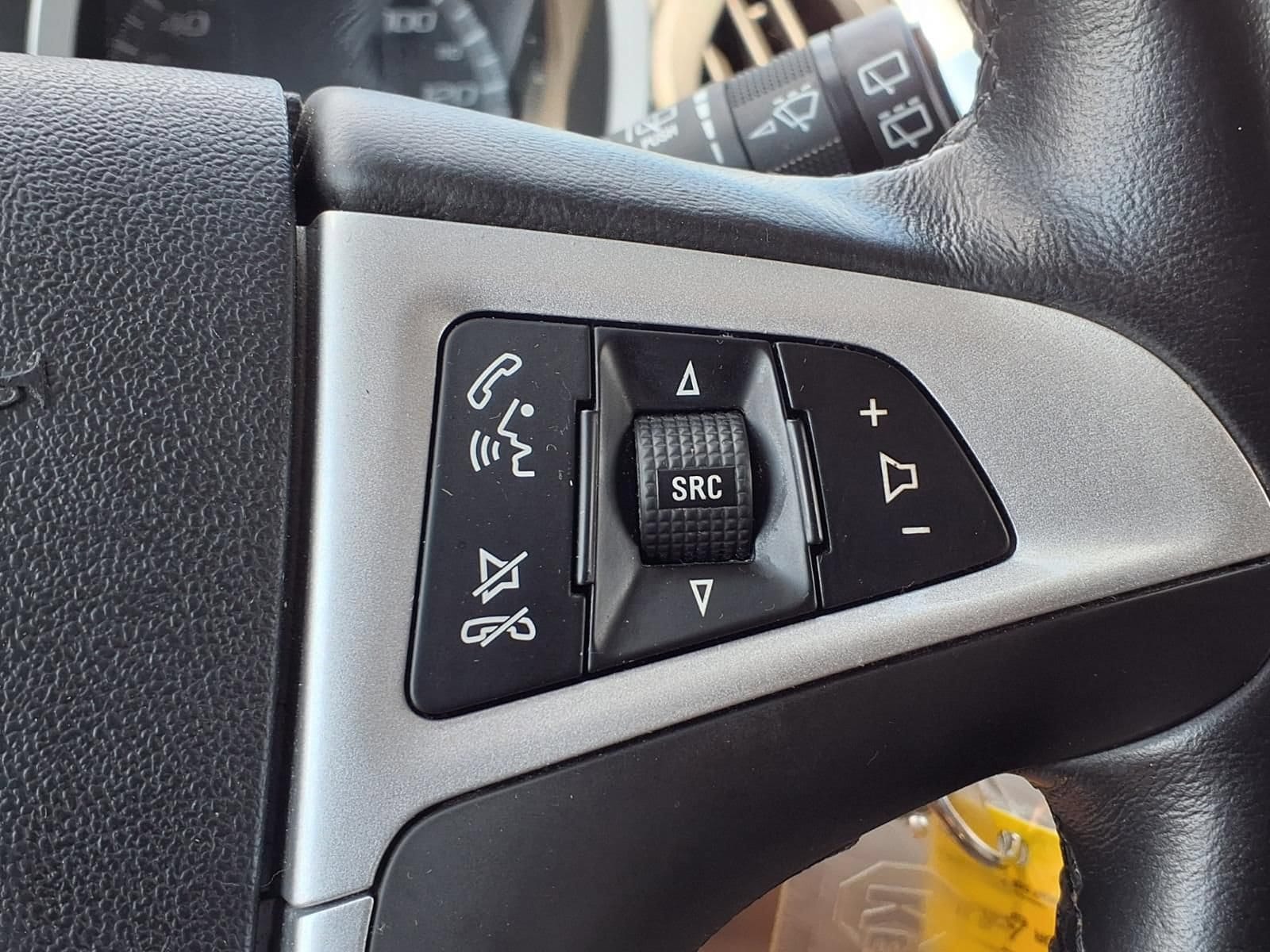 Thumbnail: 2010 Chevrolet Equinox - 25