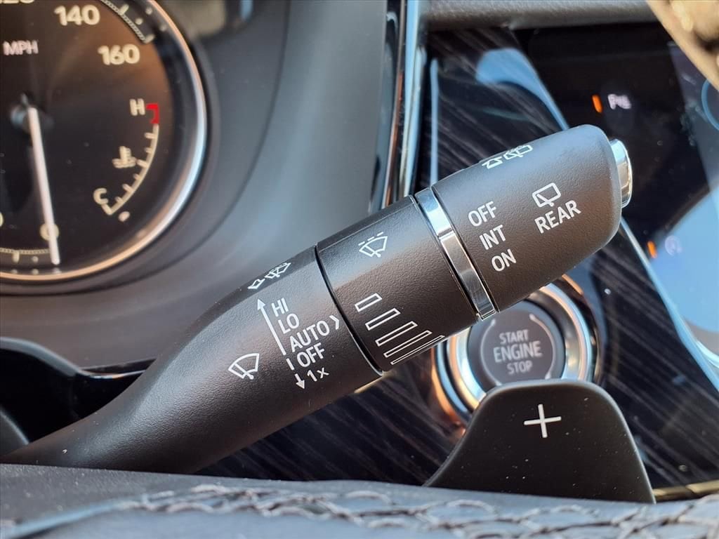 Thumbnail: 2025 Cadillac XT6 - 16