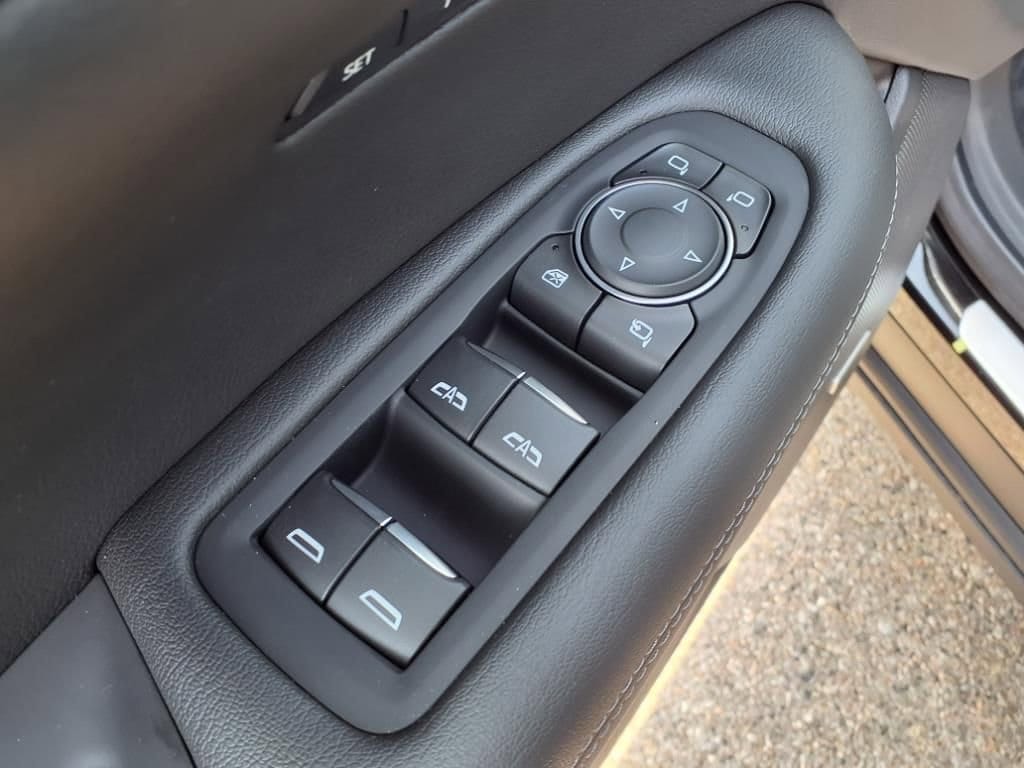 Thumbnail: 2025 Cadillac XT6 - 11