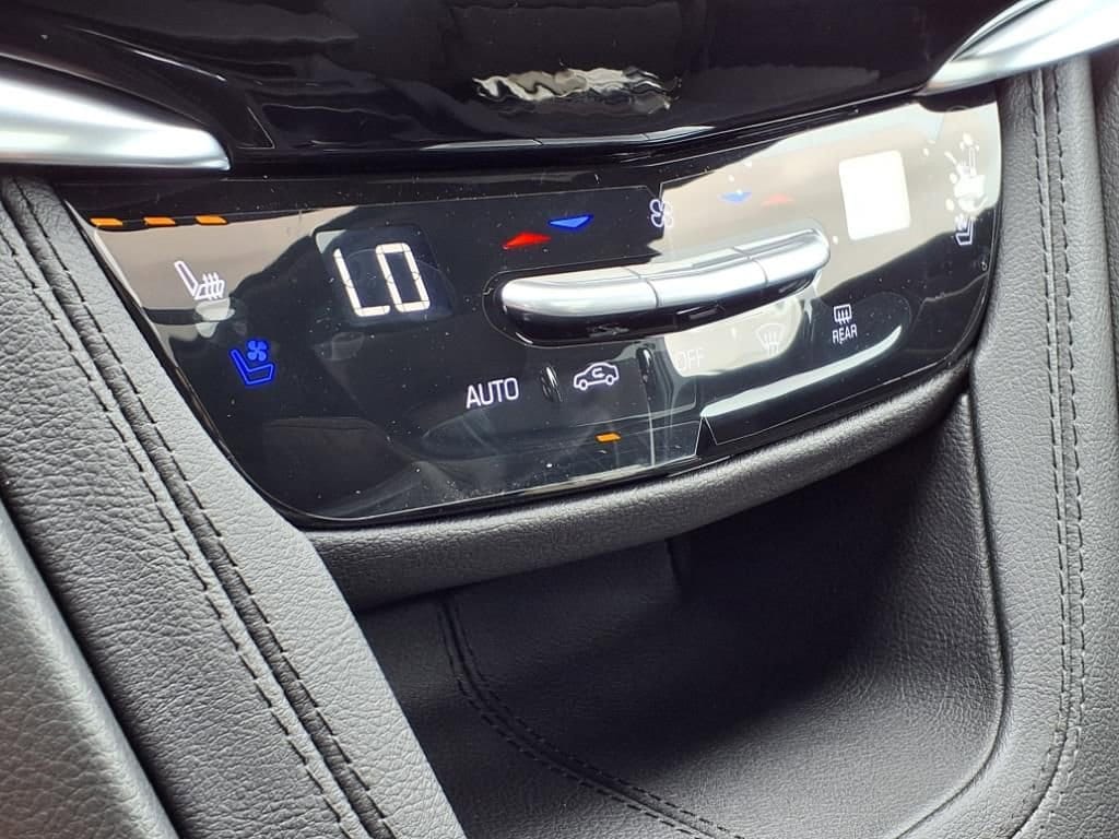 Thumbnail: 2025 Cadillac XT6 - 19