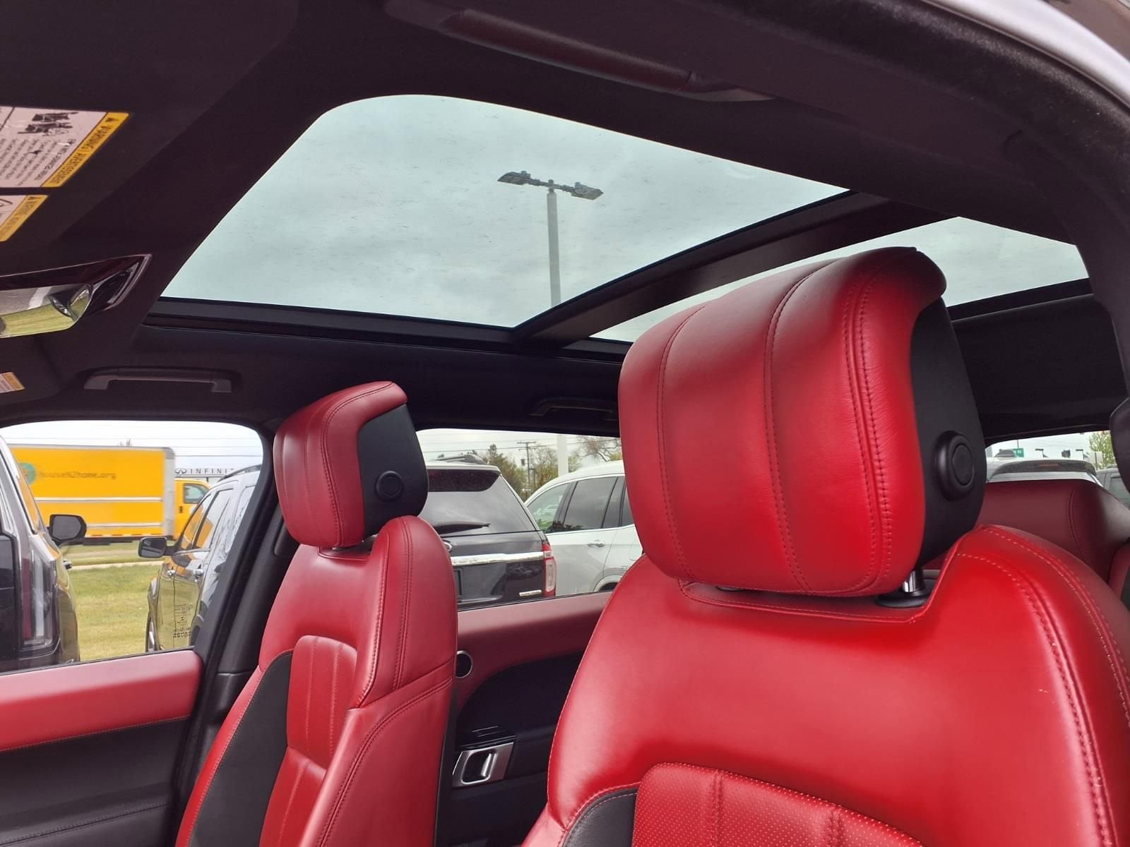 Thumbnail: 2019 Land Rover Range Rover Sport - 18