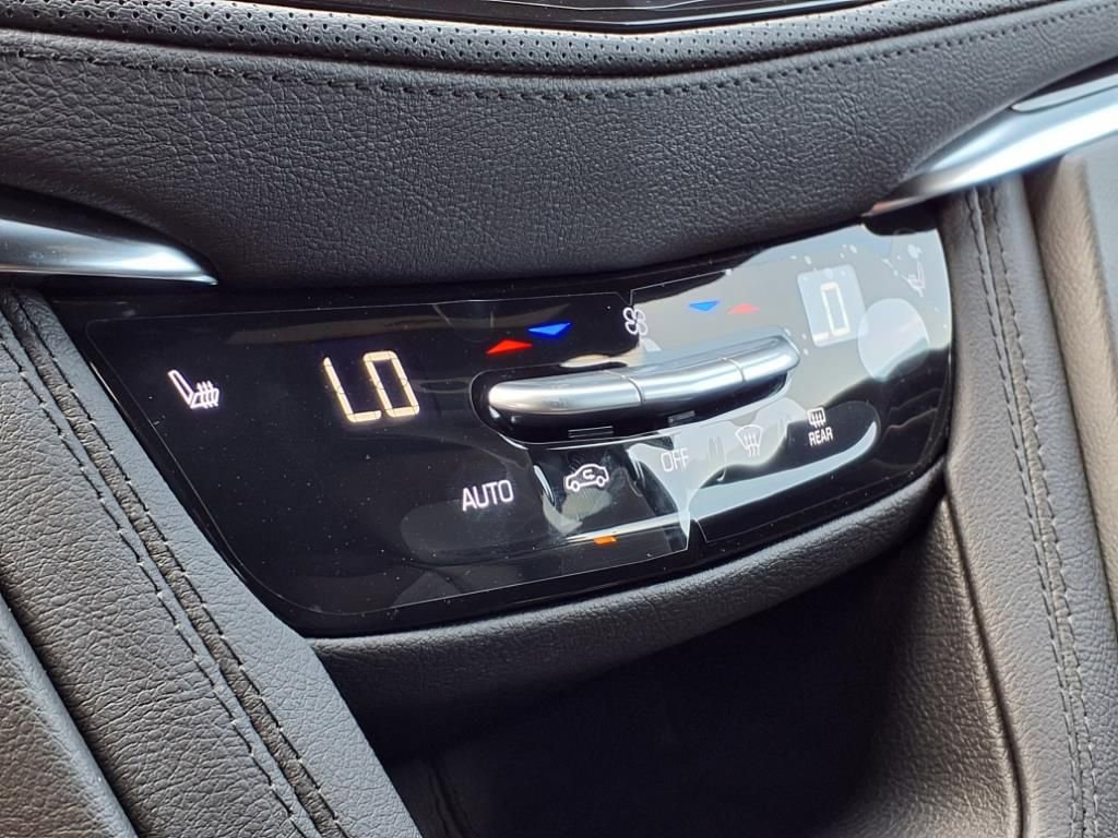 Thumbnail: 2025 Cadillac XT5 - 20