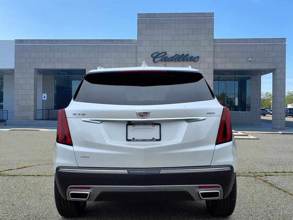 Thumbnail: 2025 Cadillac XT5 - 5