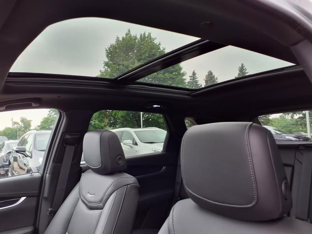 Thumbnail: 2025 Cadillac XT5 - 15