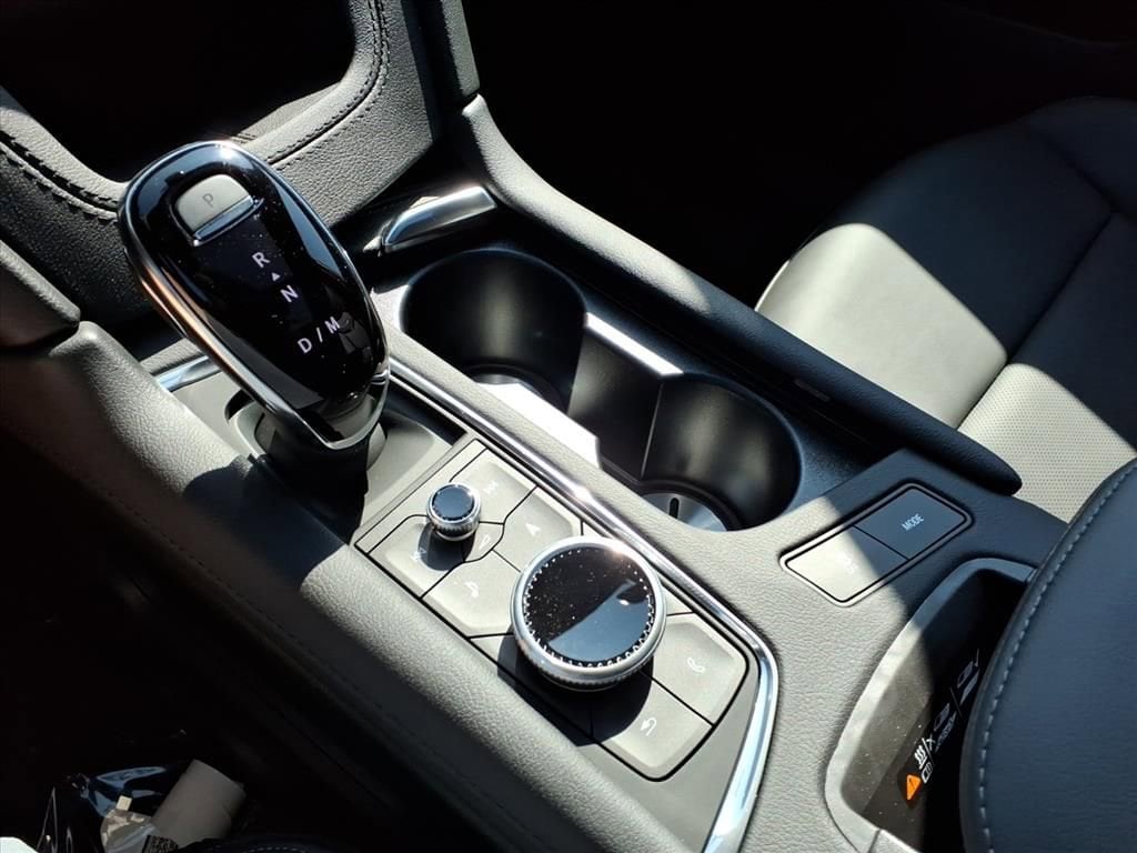 Thumbnail: 2025 Cadillac XT6 - 21