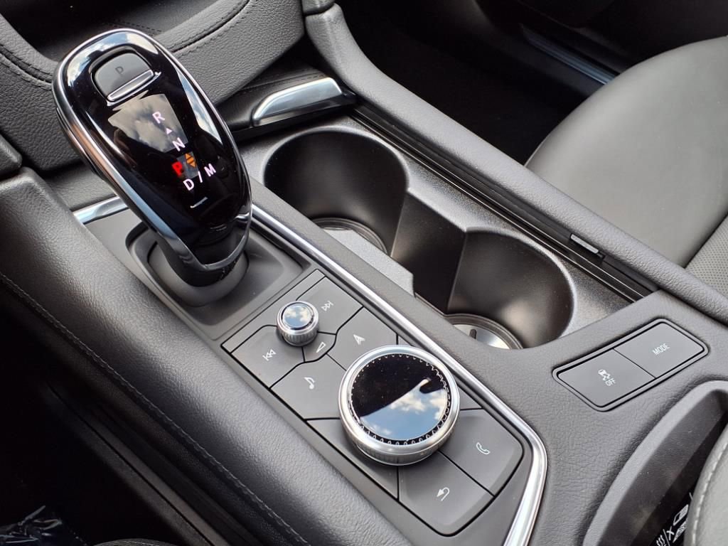 Thumbnail: 2025 Cadillac XT5 - 22