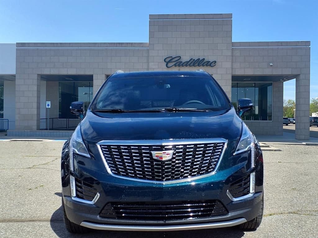 Thumbnail: 2025 Cadillac XT5 - 2