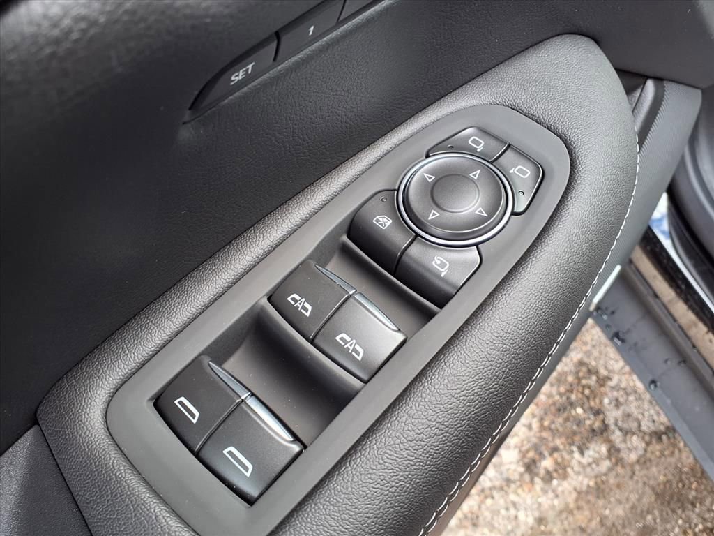 Thumbnail: 2026 Cadillac XT5 - 12