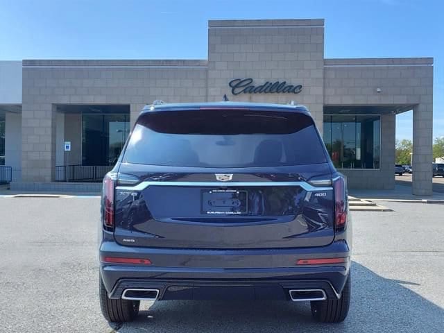 2025 Cadillac XT6 Sport 5