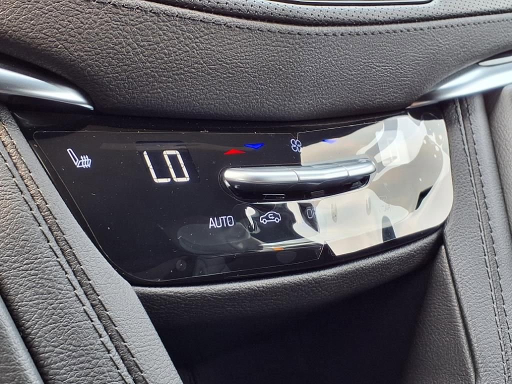 Thumbnail: 2025 Cadillac XT5 - 23