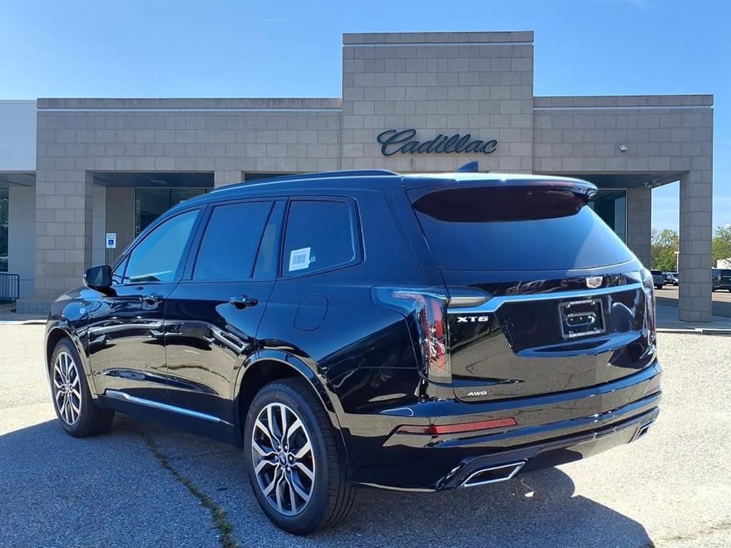 Thumbnail: 2025 Cadillac XT6 - 6