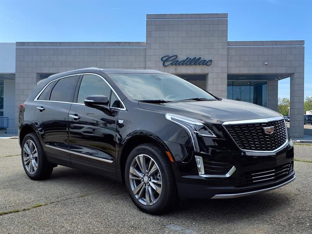 Thumbnail: 2025 Cadillac XT5 - 3