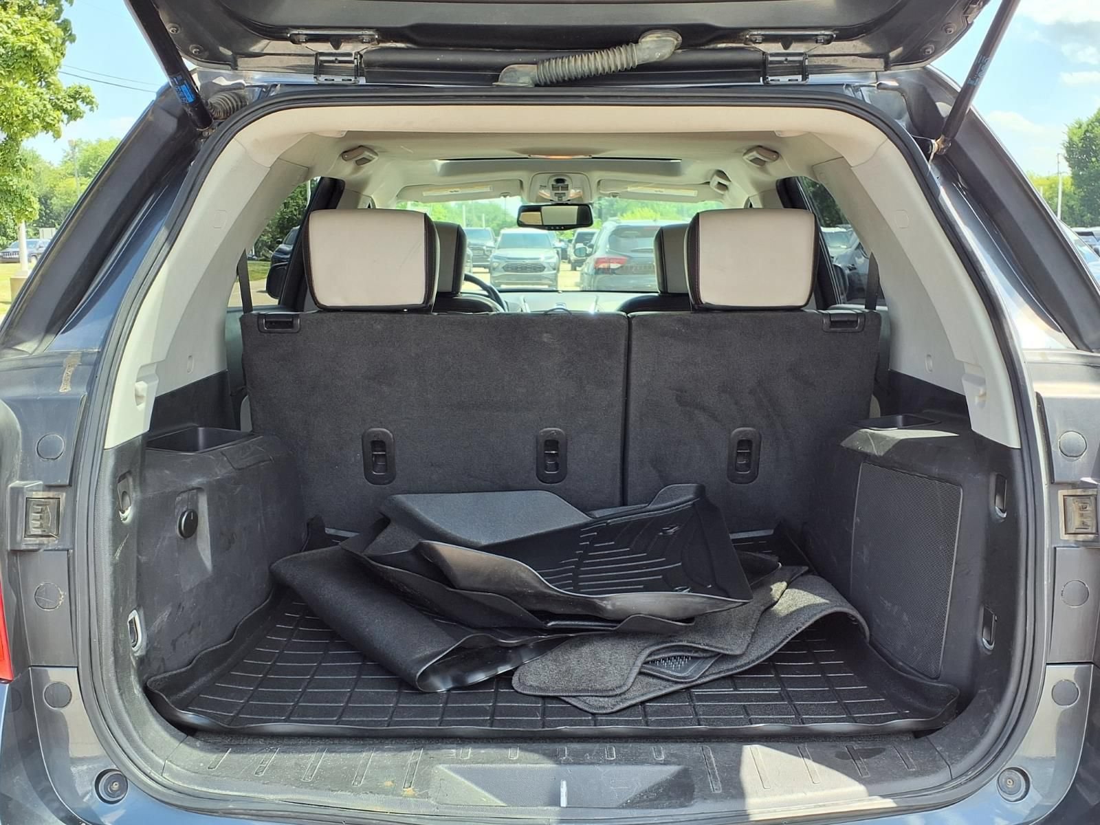 Thumbnail: 2010 Chevrolet Equinox - 10