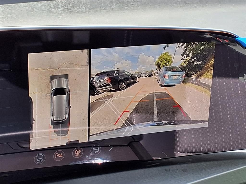 2026 Cadillac VISTIQ Sport - Photo 23