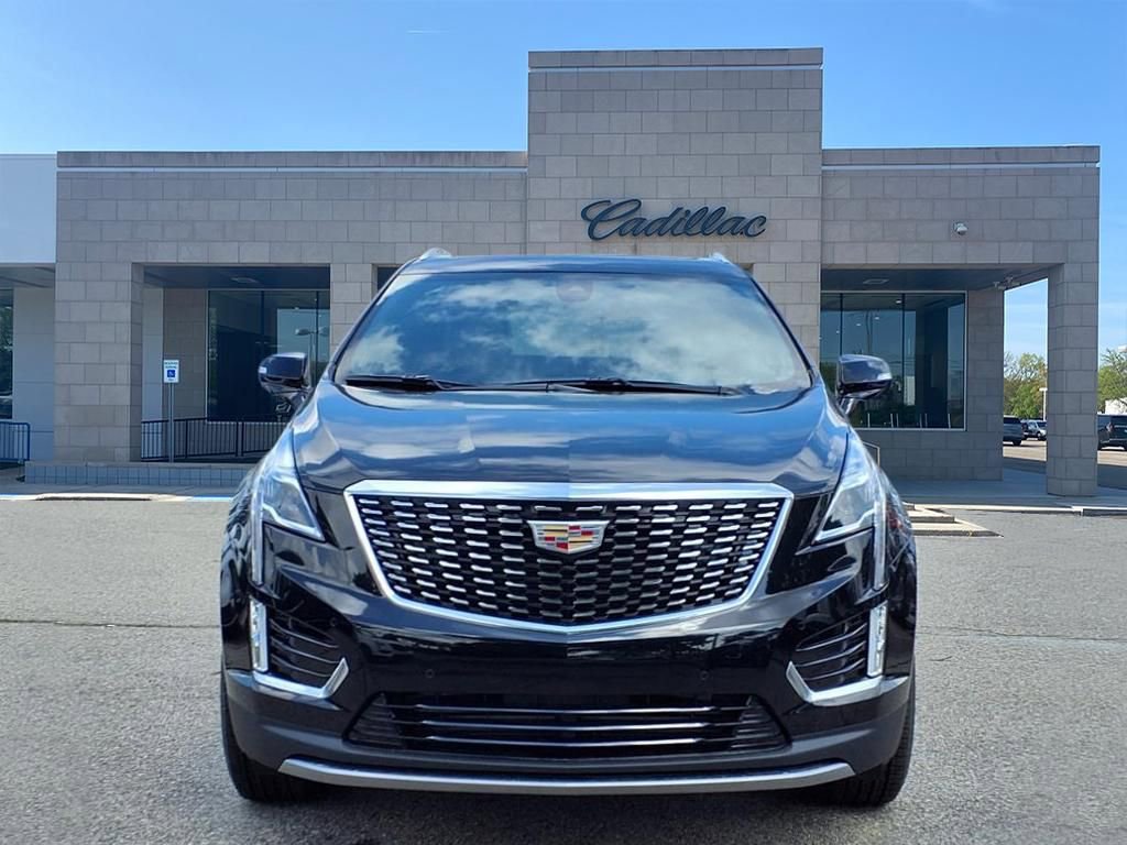 2025 Cadillac XT5 Premium Luxury photo 2