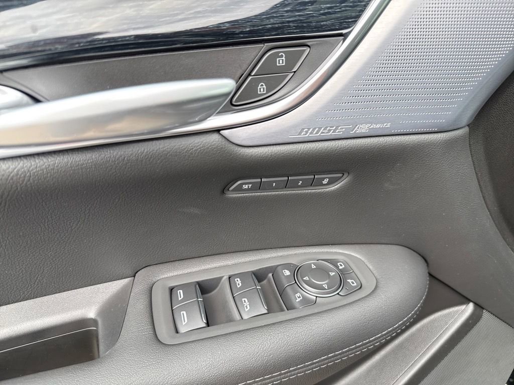 Thumbnail: 2025 Cadillac XT5 - 14