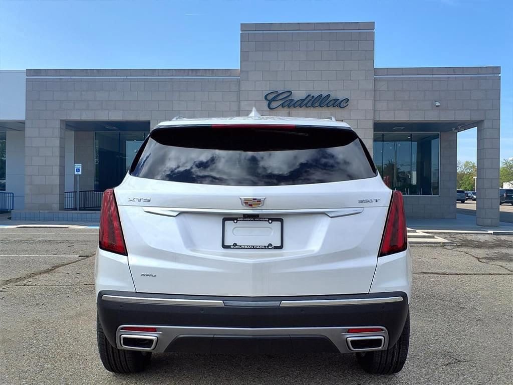 Thumbnail: 2026 Cadillac XT5 - 5