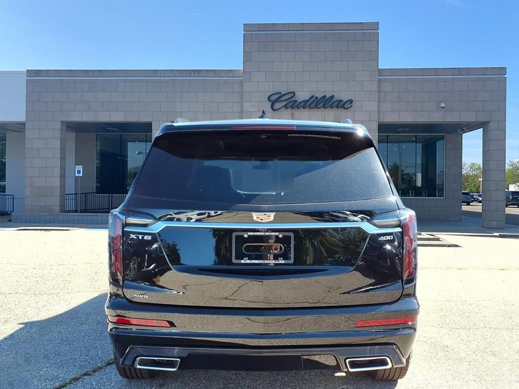 Thumbnail: 2025 Cadillac XT6 - 5