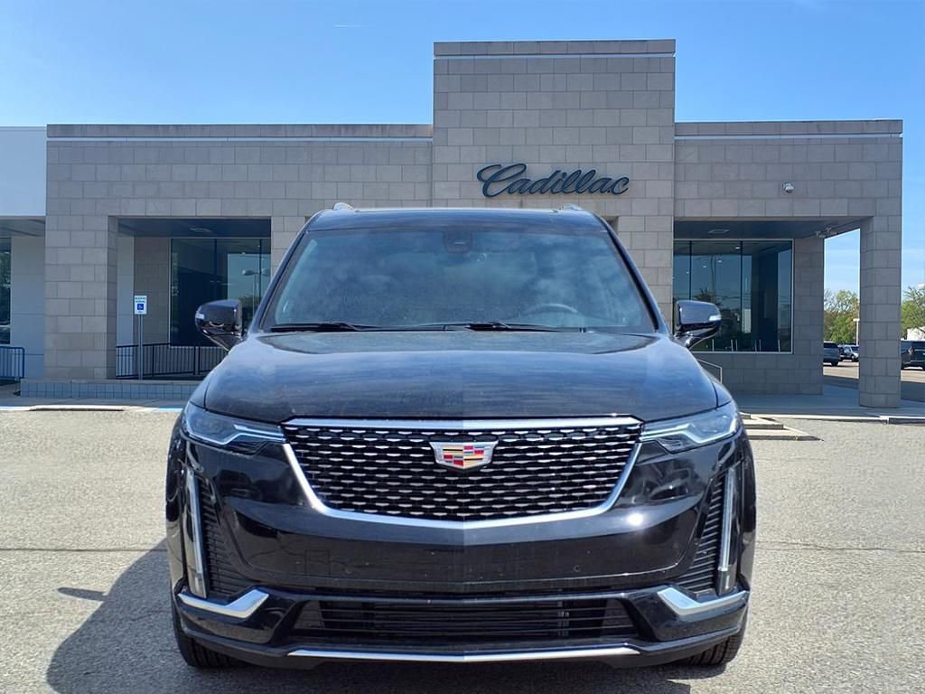 2025 Cadillac XT6 Premium Luxury photo 2