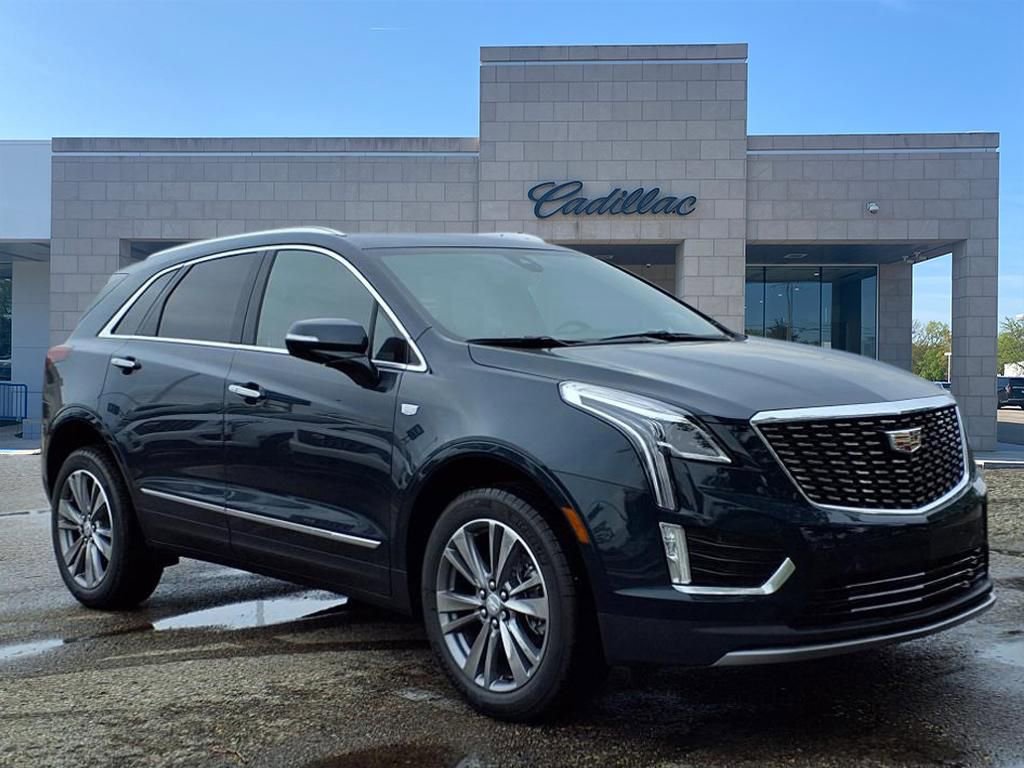 2025 Cadillac XT5 Premium Luxury photo 3