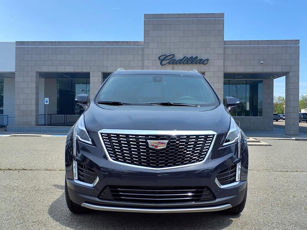 2025 Cadillac XT5 Premium Luxury 2
