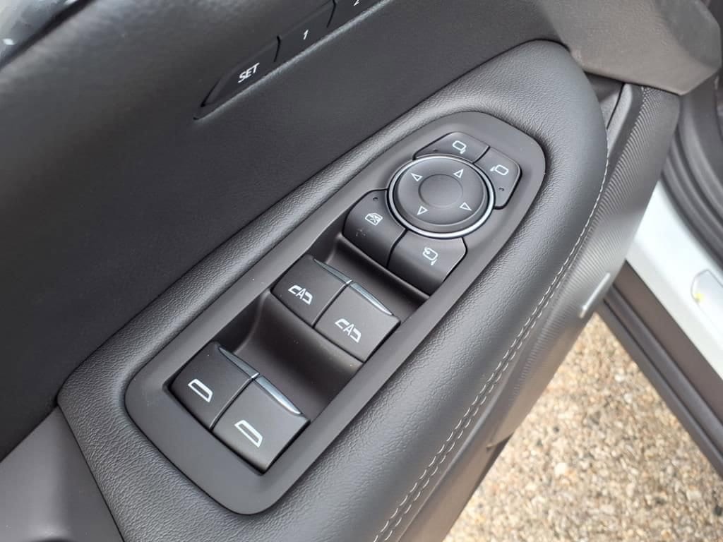 Thumbnail: 2025 Cadillac XT6 - 12