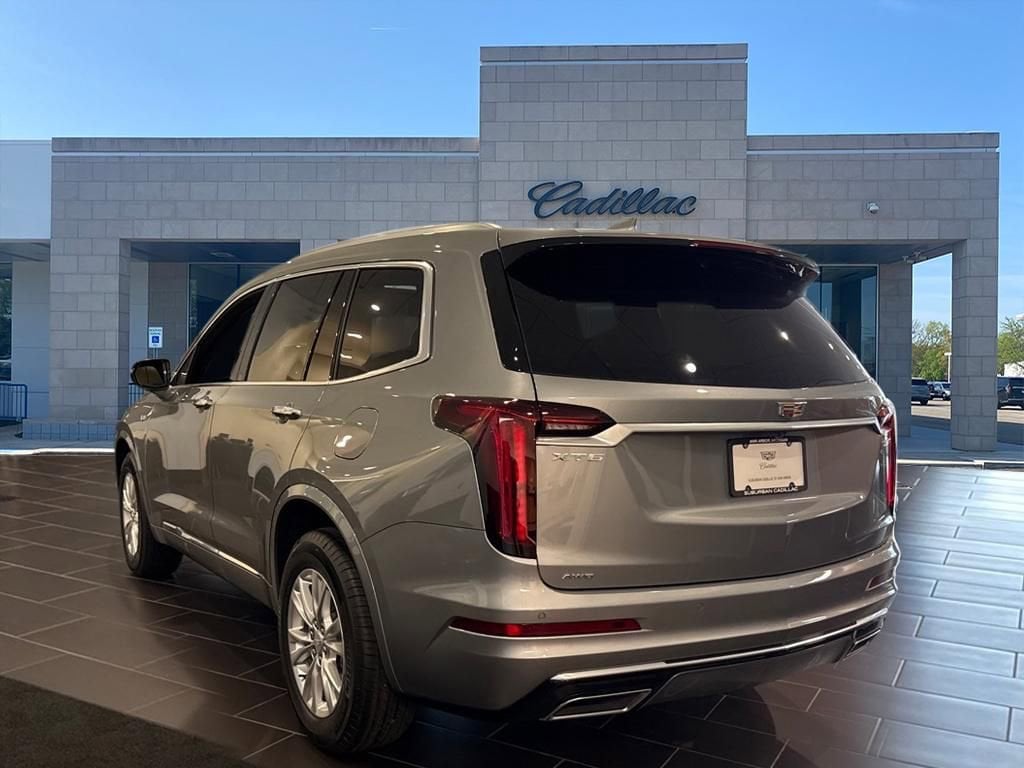 Thumbnail: 2025 Cadillac XT6 - 6