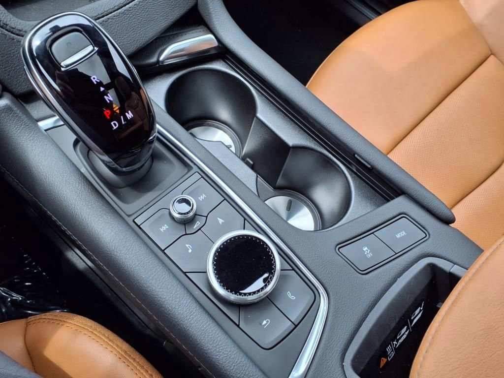 Thumbnail: 2025 Cadillac XT5 - 20